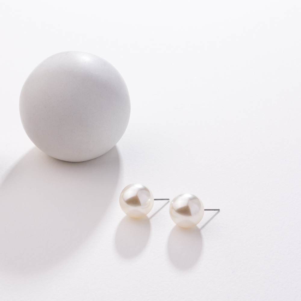 Paparazzi Classic White Pearl Earrings Preppy Princess Post Bridal Fashion Jewel